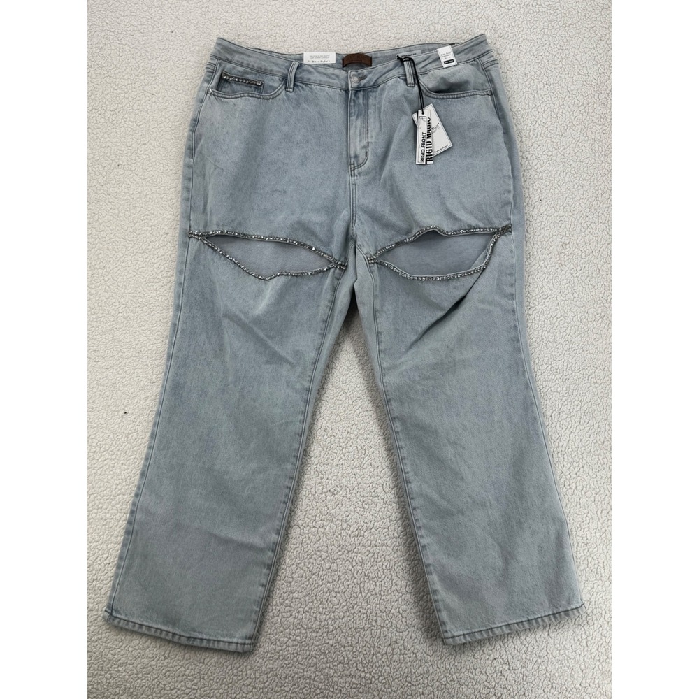 Judy Blue High Waist Rigid Magic Rhinestone Slits Detail Straight Jeans Size 24W